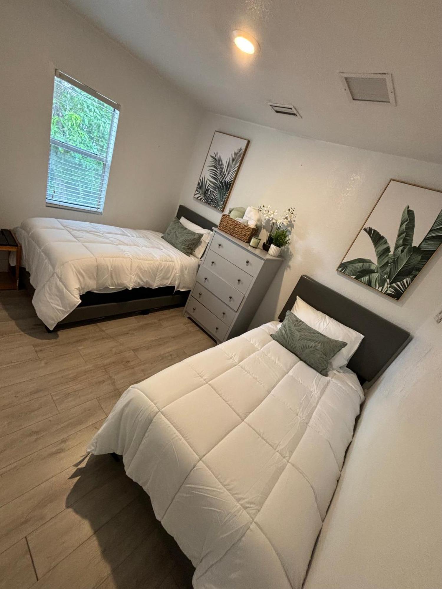 Deluxe Room In Best Location Miami In A 2 Bedrooms Unit - Parking, Laundry And Luggage Storage Exterior photo