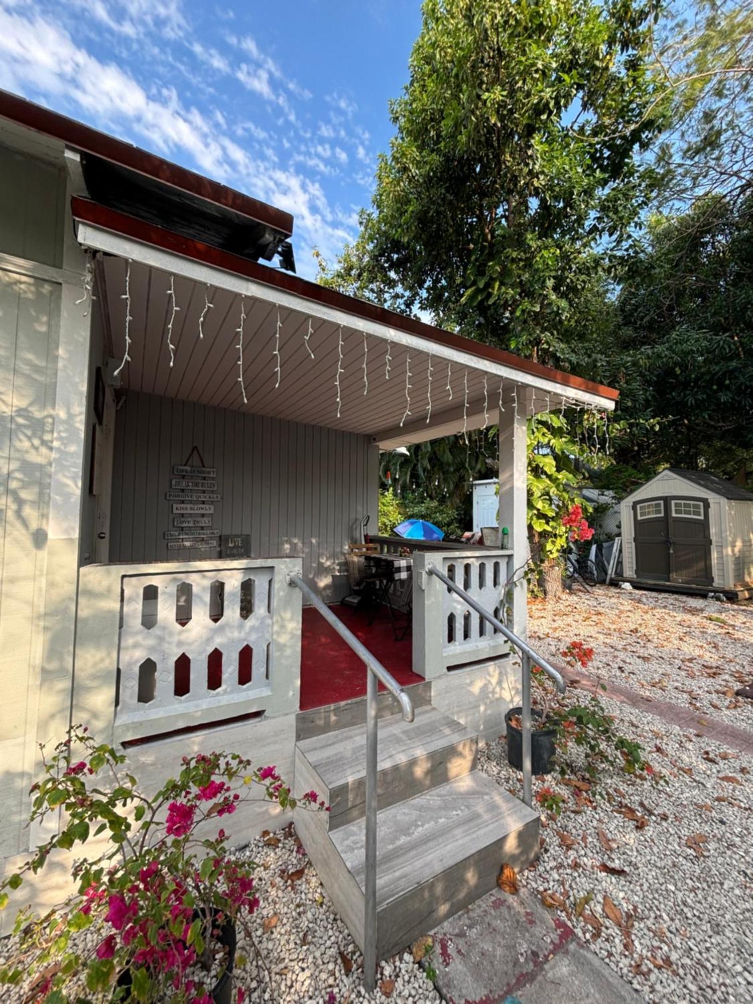 Deluxe Room In Best Location Miami In A 2 Bedrooms Unit - Parking, Laundry And Luggage Storage Exterior photo